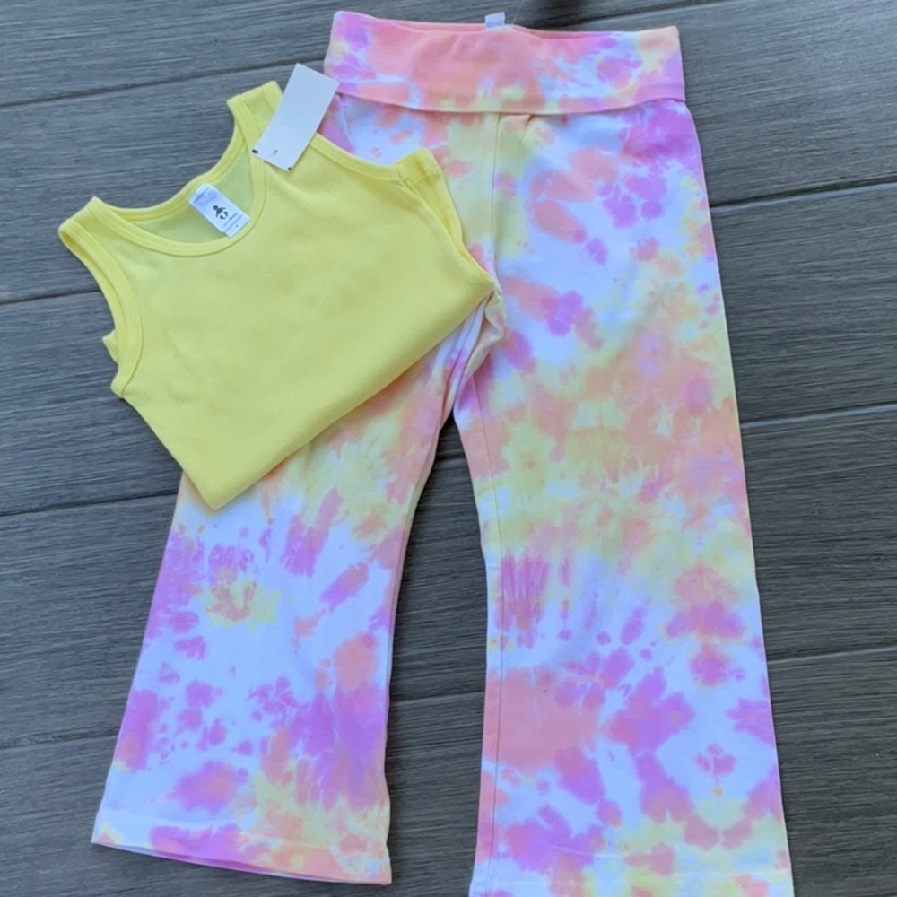 Tie dye pants/tank outfit